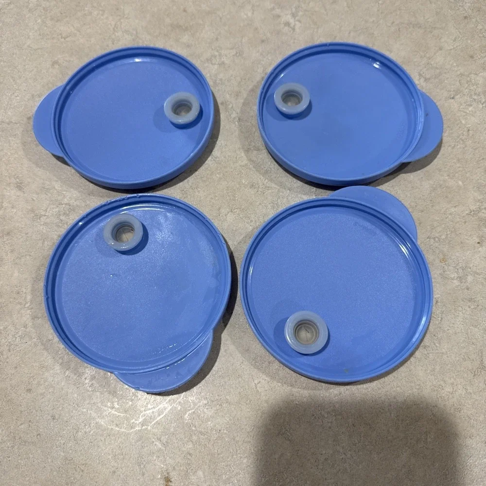 4 Tupperware Impressions Dripless Straw LIDS ONLY 3912 for 18oz Cup/Tumbler Blue